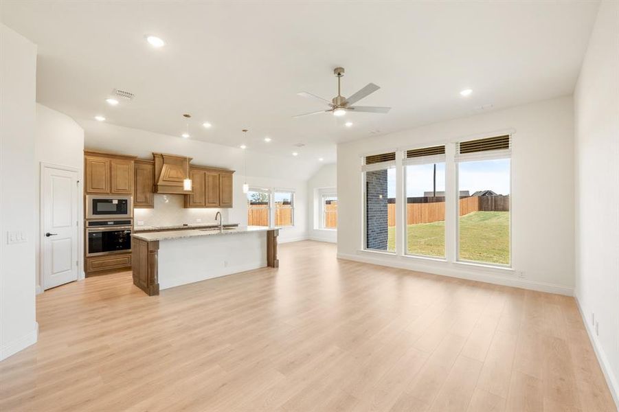 Spacious, unfurnished interior of a new home in El Dorado, Granbury (Image 23). Spacious, unfurnished interior of a new home in El Dorado, Granbury (Image 23).