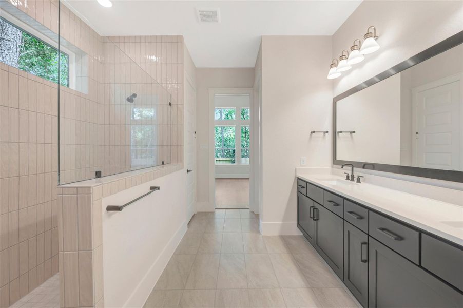 Furnished interior view inside a new home in The Woodlands Hills - Premier Collection, Willis (Image 17). Furnished interior view inside a new home in The Woodlands Hills - Premier Collection, Willis (Image 17).