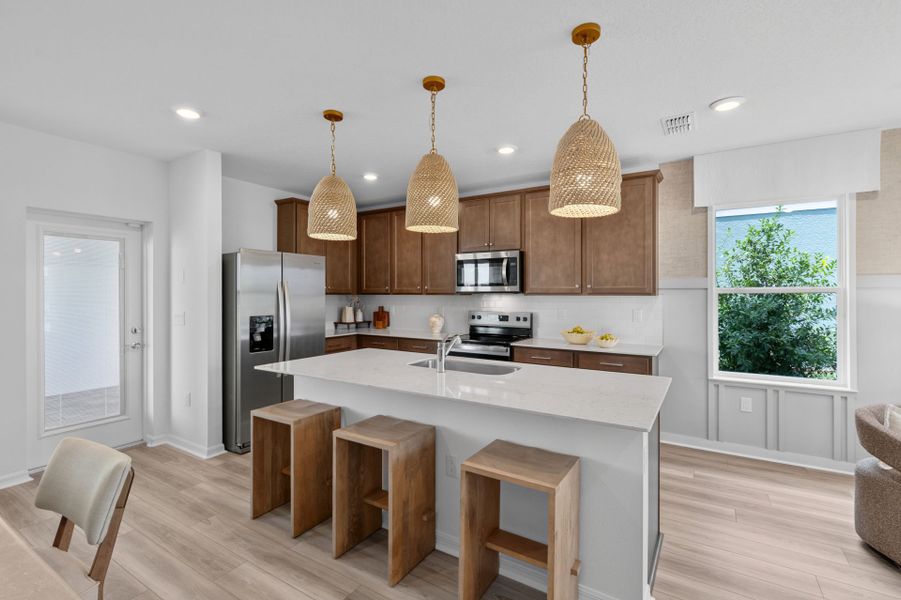 Representative furnished interior of a home built from the Haddock by Pulte Homes in Lakehaven Estates, Clermont (Image 11).
