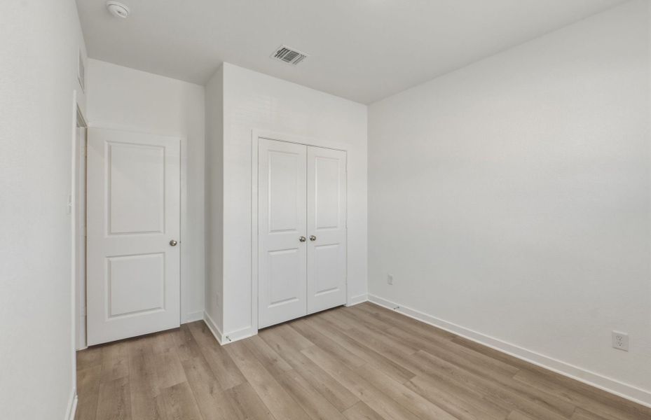 Spacious, unfurnished interior of a new home in Skyview, Belton (Image 25).