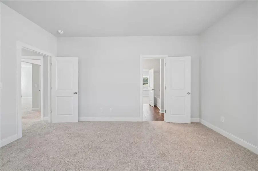 Spacious, unfurnished interior of a new home in , Hoschton (Image 36). Spacious, unfurnished interior of a new home in , Hoschton (Image 36).