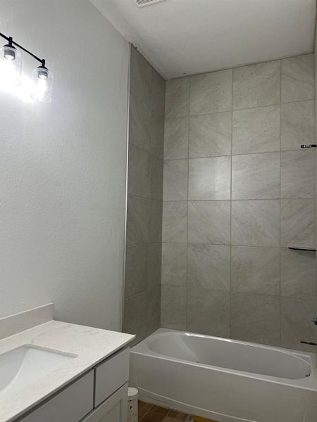 Furnished interior view inside a new home in Wood Leaf Reserve, Tomball (Image 7). Furnished interior view inside a new home in Wood Leaf Reserve, Tomball (Image 7).