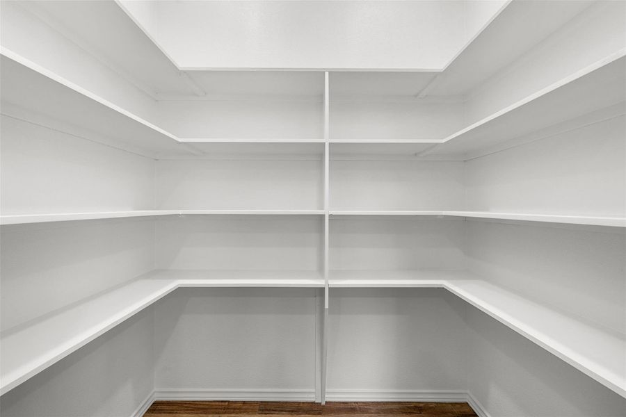 Spacious, unfurnished interior of a new home in , Lexington (Image 11).