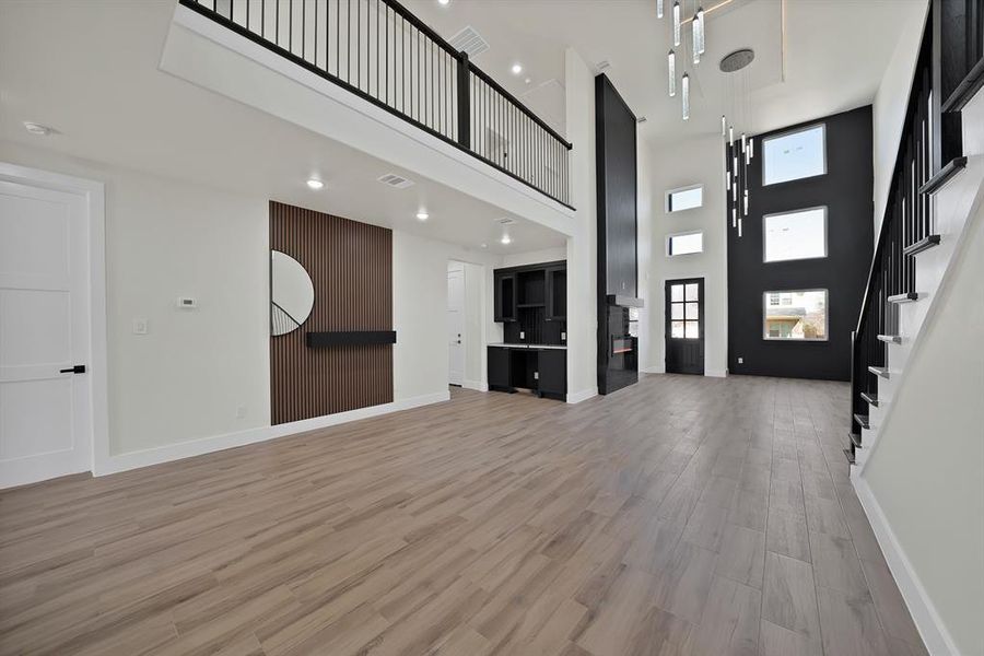 Spacious, unfurnished interior of a new home in , Fort Worth (Image 20).