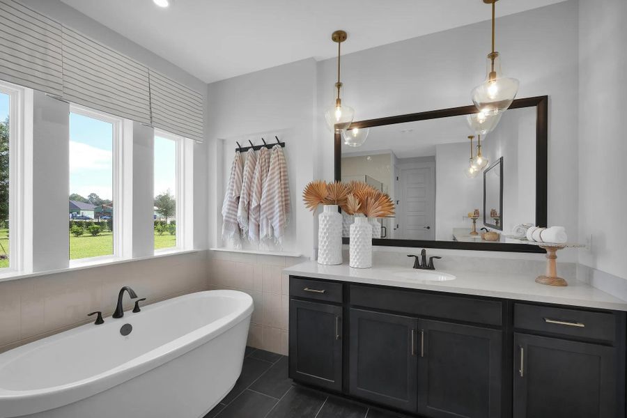 The Palmetto Primary Bath