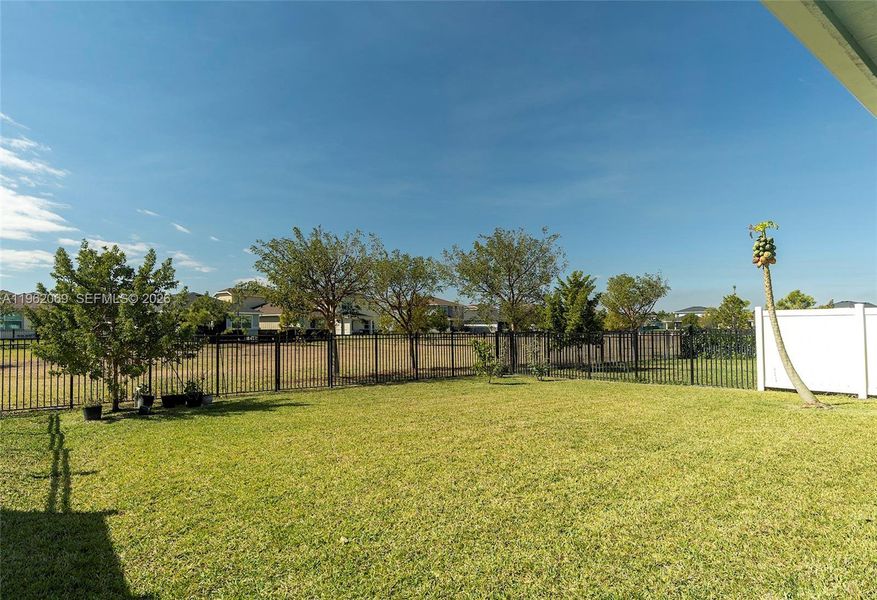 Exterior details and patio area of a home in , Loxahatchee (Image 26).