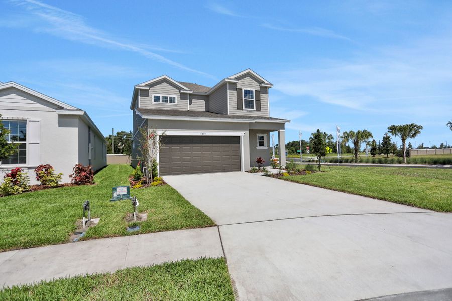 2,103sf New Home in Parrish, FL. - Slide 2 2,103sf New Home in Parrish, FL. - Slide 2