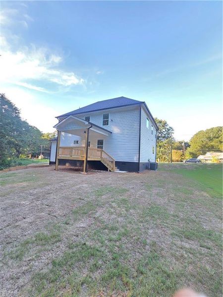 Exterior details and patio area of a home in , Austell (Image 28).