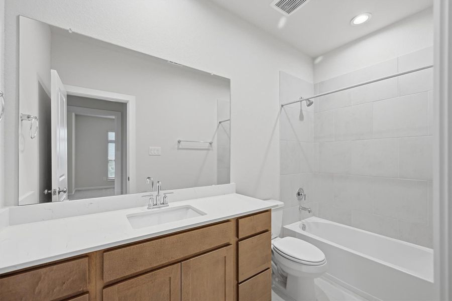 Furnished interior view inside a new home in Canterra Creek  60', Iowa Colony (Image 7).