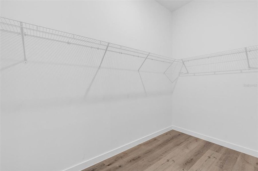 Spacious, unfurnished interior of a new home in , Citrus Springs (Image 29).