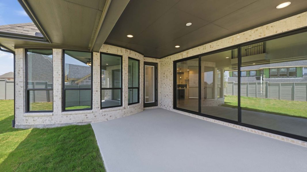 Exterior details and patio area of a home in Ramble, Celina (Image 4).