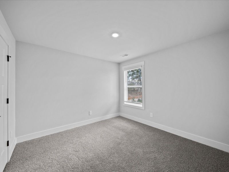 Spacious, unfurnished interior of a new home in Cedar Shoals - Signature Collection, Piedmont (Image 19).