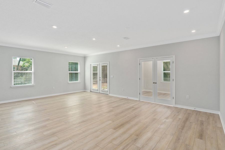 Representative unfurnished interior of a home built from the Drexel by Maronda Homes in Applewood Reserve, Lakeland (Image 58).