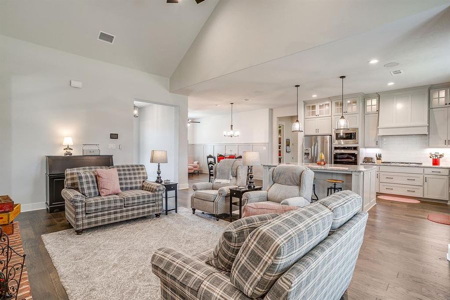 Furnished interior view inside a new home in , Waxahachie (Image 11).