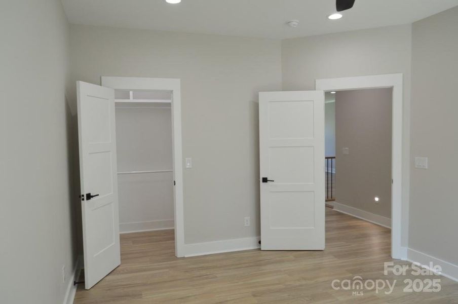 Spacious, unfurnished interior of a new home in , Davidson (Image 16).