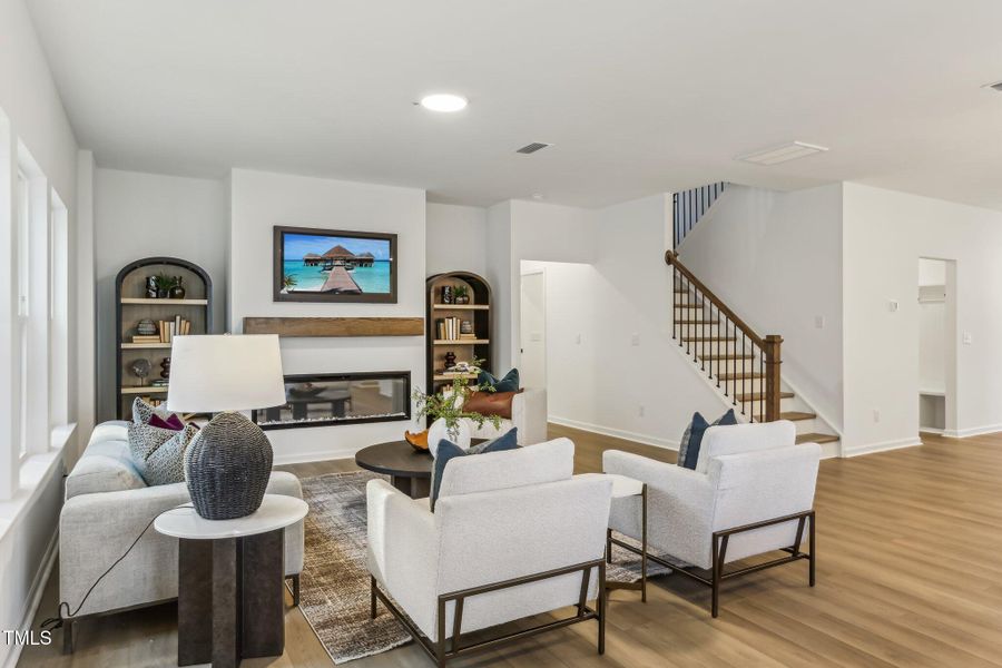 7-web-or-mls-Oakfields 1-007