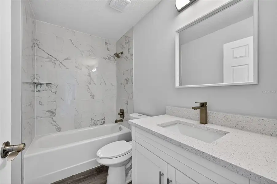 Furnished interior view inside a new home in , Ocala (Image 8).