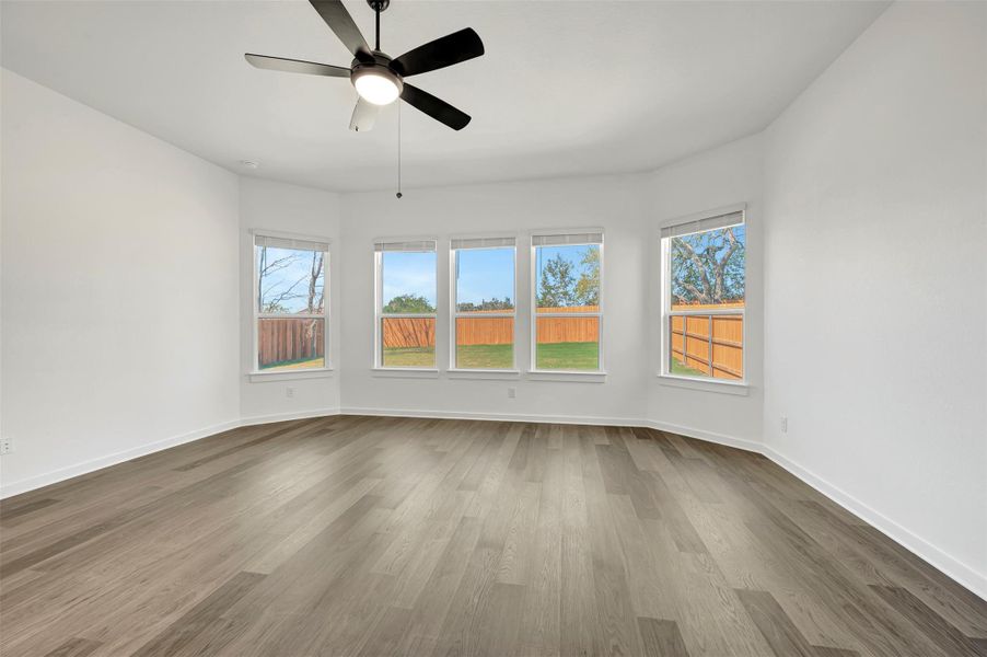 Spacious, unfurnished interior of a new home in Heritage, Dripping Springs (Image 22).