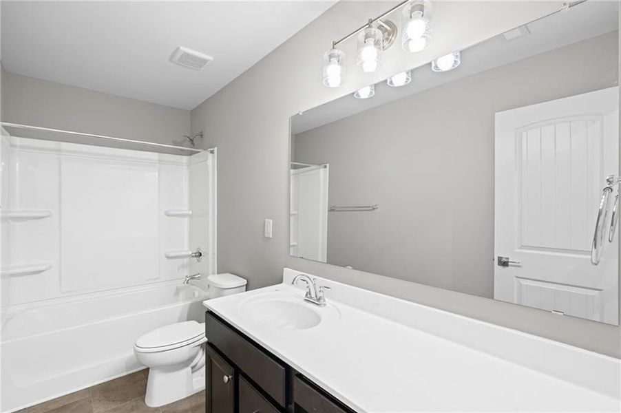 Furnished interior view inside a new home in Twin Lakes, Hoschton (Image 12). Furnished interior view inside a new home in Twin Lakes, Hoschton (Image 12).