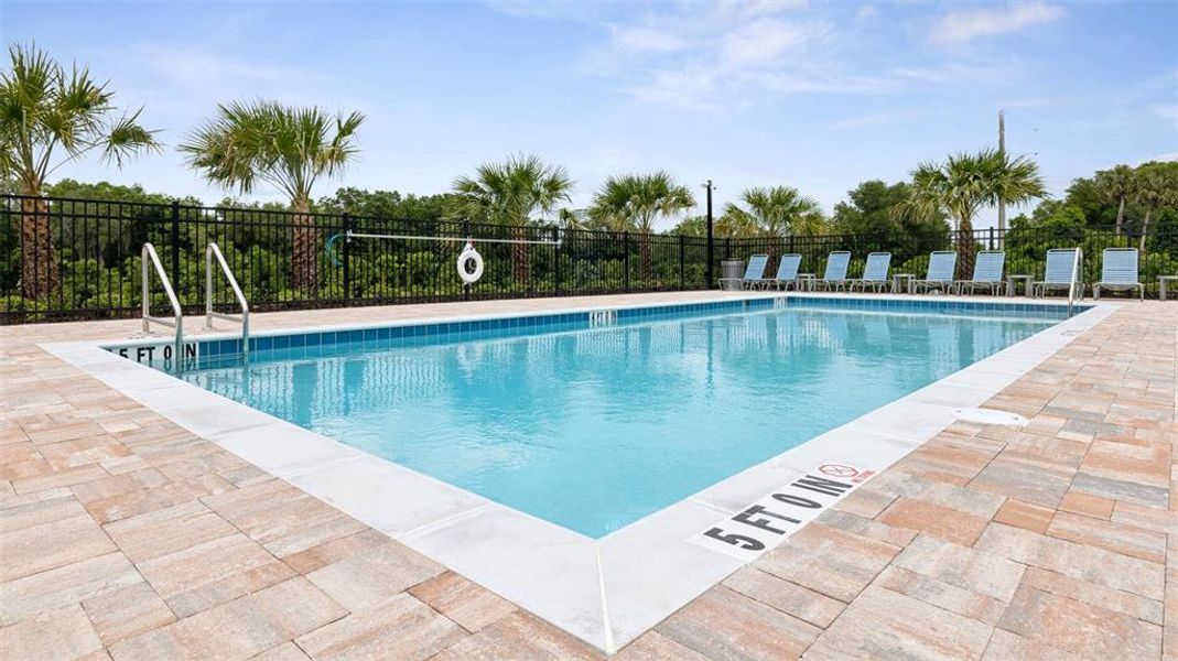 Community amenities in , Osteen (Image 21).