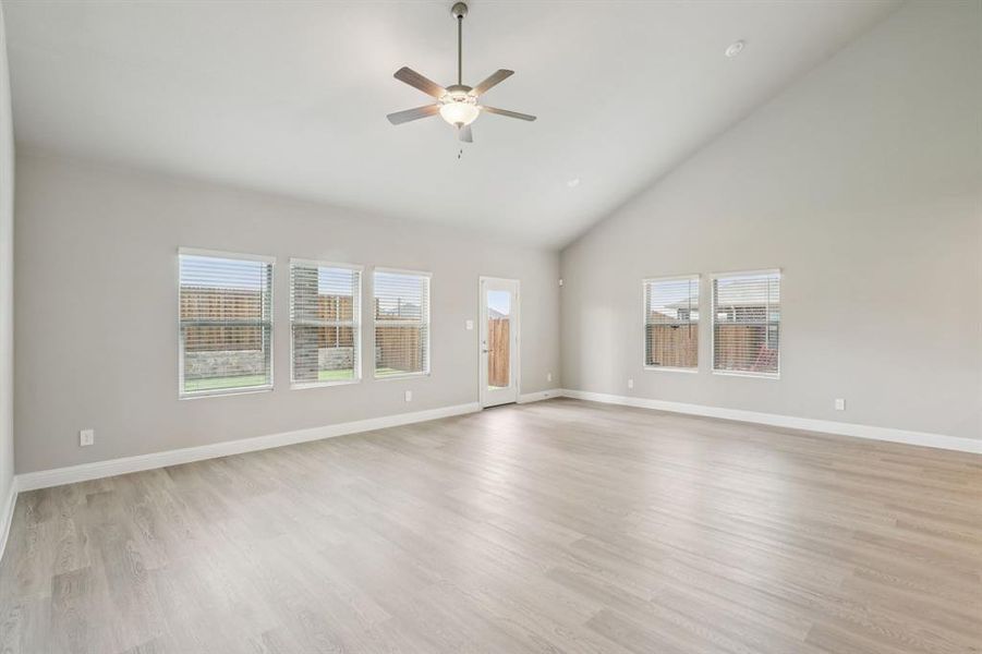 Photo is not of the actual home, but is an inspirational photo of builder’s model home and may depict options, furnishings, and/or decorator features that are not included. Photo is not of the actual home, but is an inspirational photo of builder’s model home and may depict options, furnishings, and/or decorator features that are not included.