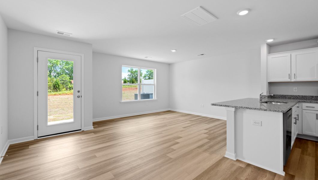 Spacious, unfurnished interior of a new home in Chestnut Ridge Townhomes, Greenville (Image 15).