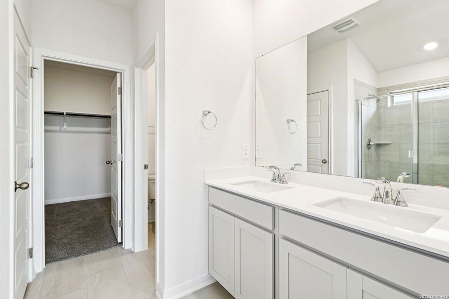 Furnished interior view inside a new home in Catalina, Converse (Image 11).