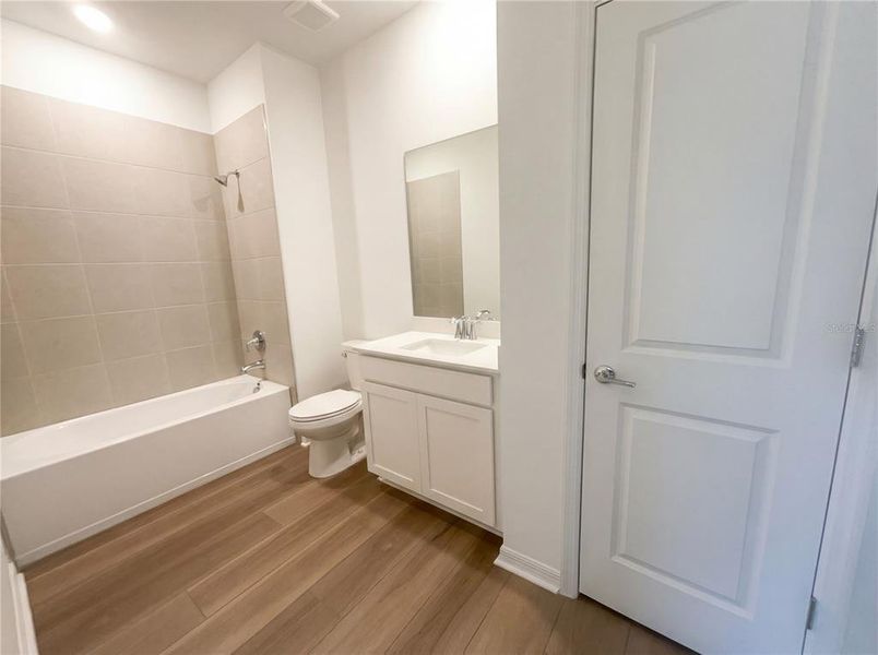 Furnished interior view inside a new home in Grand Park, Dunnellon (Image 6).