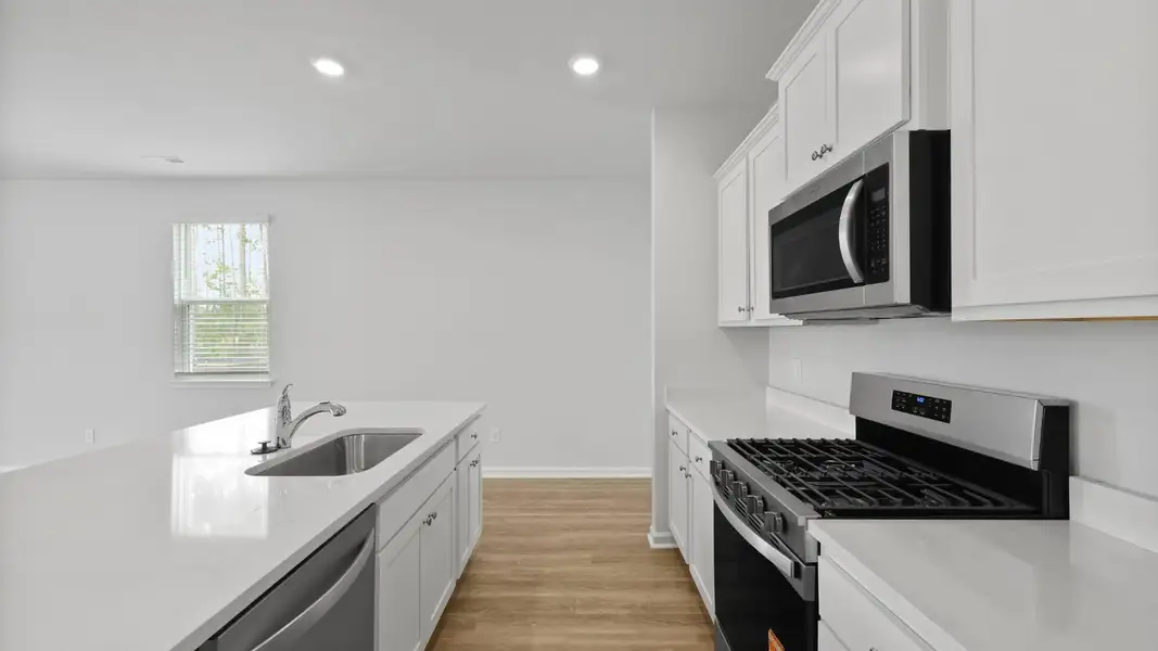 Furnished interior view inside a new home in Hillcrest, Ravenel (Image 9).