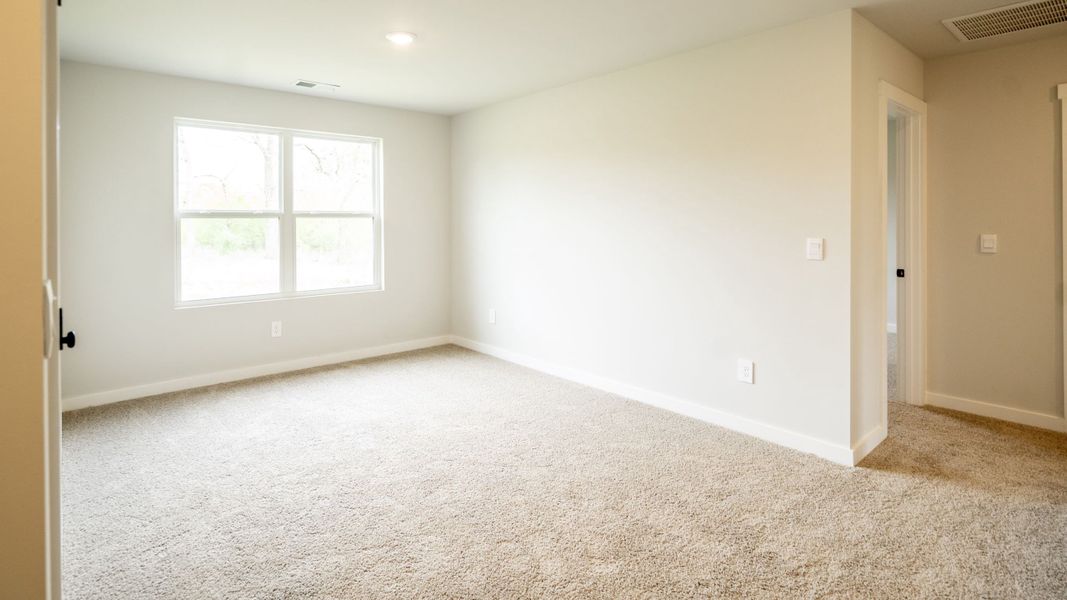 Spacious, unfurnished interior of a new home in Pottsview, Smyrna (Image 31).
