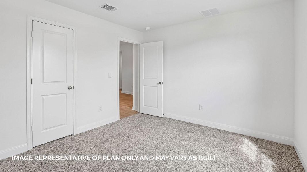 Spacious, unfurnished interior of a new home in Riverview, Georgetown (Image 33).