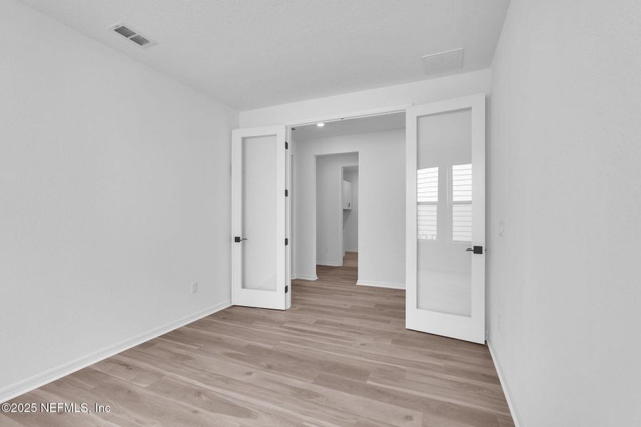 Spacious, unfurnished interior of a new home in Del Webb Saint Johns, St. Johns (Image 12).