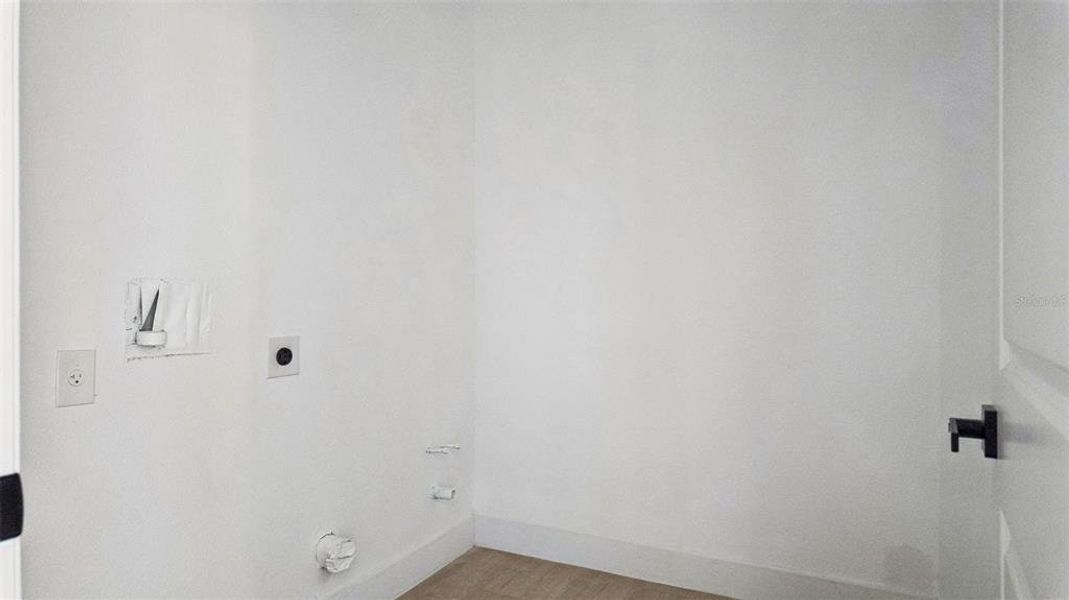 Spacious, unfurnished interior of a new home in , Kissimmee (Image 17).