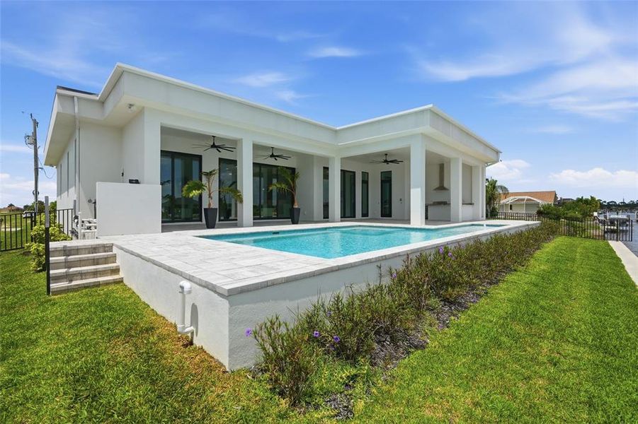 Exterior details and patio area of a home in , Cape Coral (Image 39).
