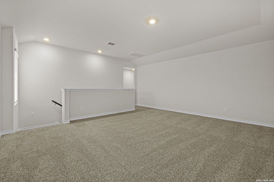 Spacious, unfurnished interior of a new home in Avenida, Converse (Image 21). Spacious, unfurnished interior of a new home in Avenida, Converse (Image 21).