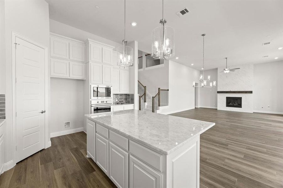 Furnished interior view inside a new home in Las Brisas at Stoney Creek, Sunnyvale (Image 6). Furnished interior view inside a new home in Las Brisas at Stoney Creek, Sunnyvale (Image 6).