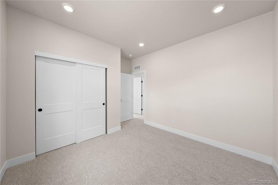 Spacious, unfurnished interior of a new home in Harmony at Sterling Ranch, Littleton (Image 29). Spacious, unfurnished interior of a new home in Harmony at Sterling Ranch, Littleton (Image 29).