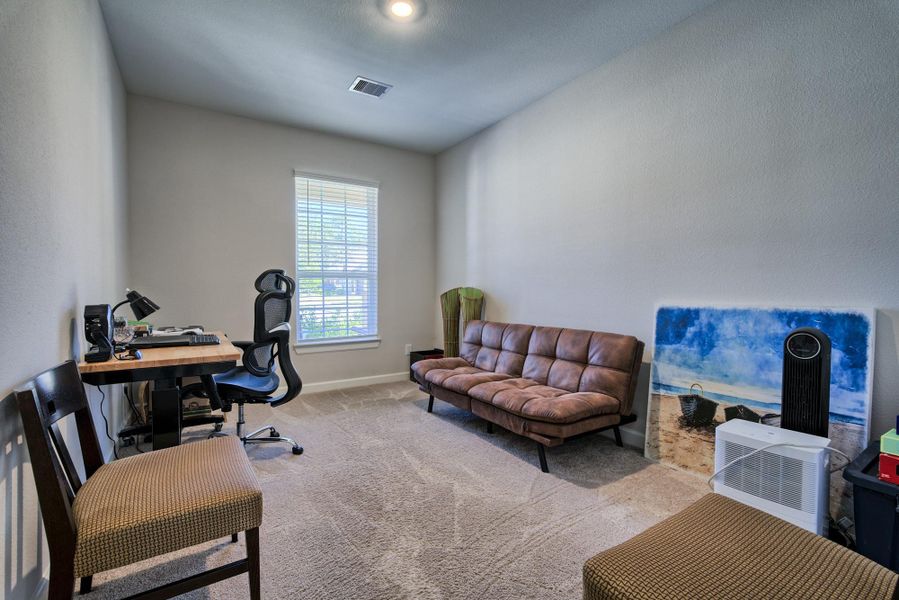 Furnished interior view inside a new home in Wedgewood Forest, Conroe (Image 10). Furnished interior view inside a new home in Wedgewood Forest, Conroe (Image 10).