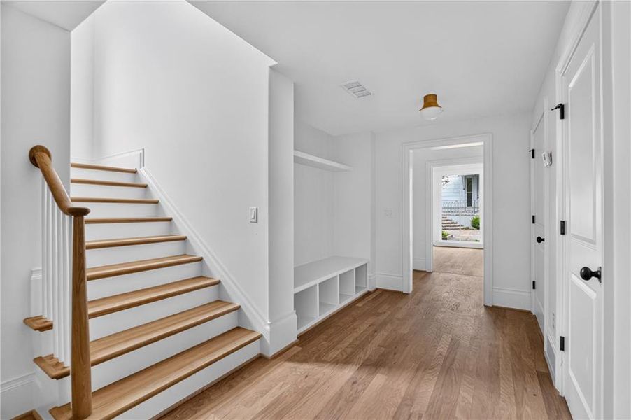 Spacious, unfurnished interior of a new home in , Atlanta (Image 49). Spacious, unfurnished interior of a new home in , Atlanta (Image 49).