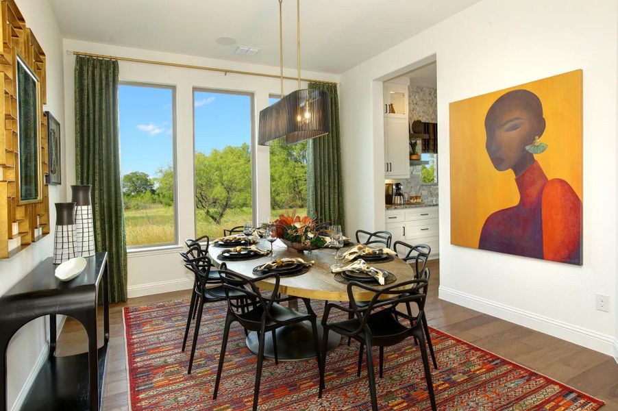 The Oakley III Dining Room The Oakley III Dining Room