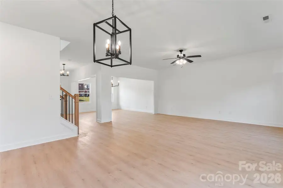 Spacious, unfurnished interior of a new home in , Harrisburg (Image 32).
