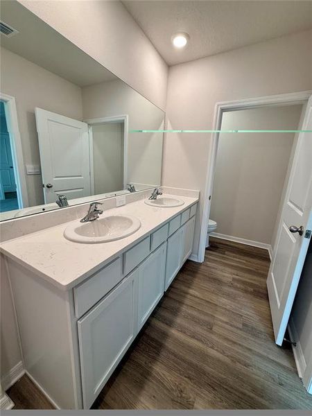 Furnished interior view inside a new home in Star Farms at Lakewood Ranch, Lakewood Ranch (Image 9).