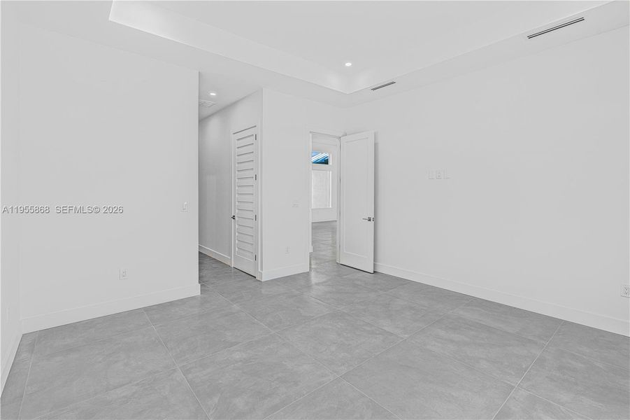 Spacious, unfurnished interior of a new home in , Cape Coral (Image 22). Spacious, unfurnished interior of a new home in , Cape Coral (Image 22).