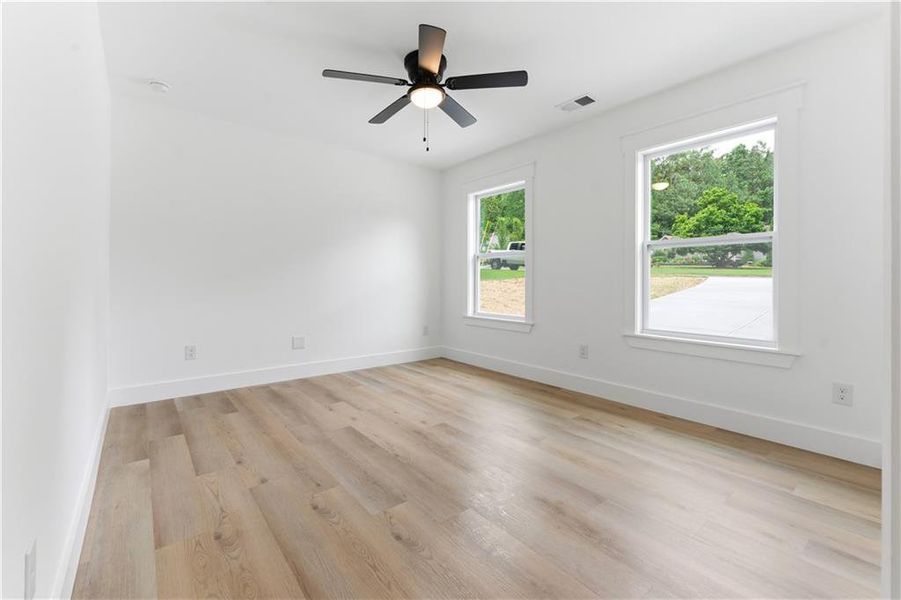 Spacious, unfurnished interior of a new home in , Cartersville (Image 16).