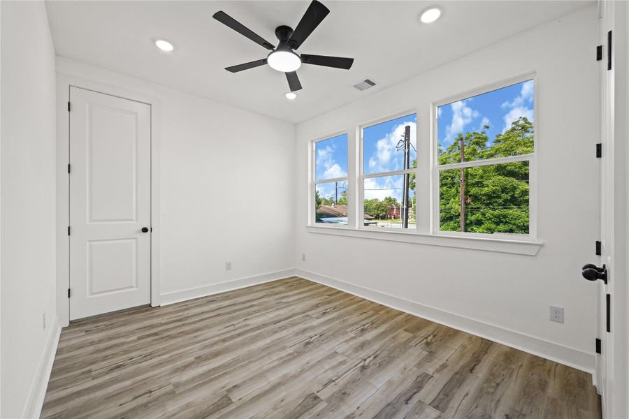 Spacious, unfurnished interior of a new home in , Houston (Image 25). Spacious, unfurnished interior of a new home in , Houston (Image 25).