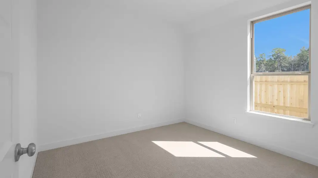 Spacious, unfurnished interior of a new home in Grand Central Park 45', Conroe (Image 10). Spacious, unfurnished interior of a new home in Grand Central Park 45', Conroe (Image 10).