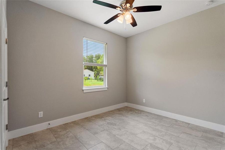 Spacious, unfurnished interior of a new home in , Arcadia (Image 10).