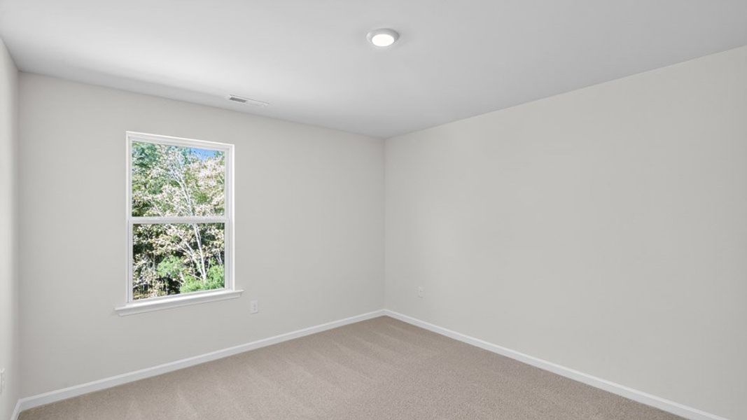 Spacious, unfurnished interior of a new home in Olive Branch, Clayton (Image 29).