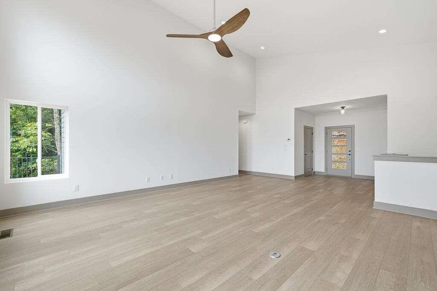 Spacious, unfurnished interior of a new home in , Ellijay (Image 25).
