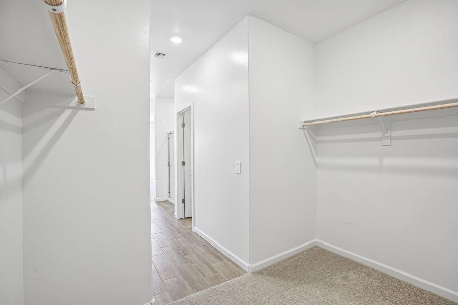 Representative images and renderings are for illustrative purposes. Actual structural options and design finishes of home may vary.